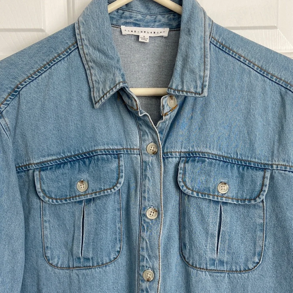 Jane and Delancey Women's Blue Button Down Shirt - Picture 1 of 6